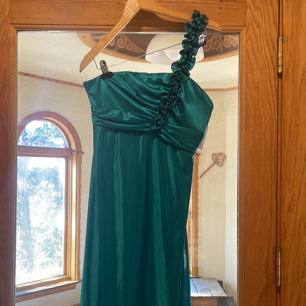 Silky, formal turquoise dress